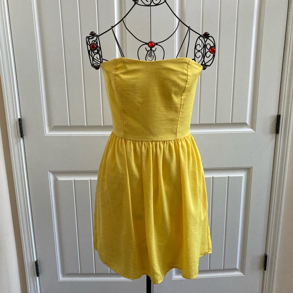 AQUA Yellow Strapless Mini Day Dress